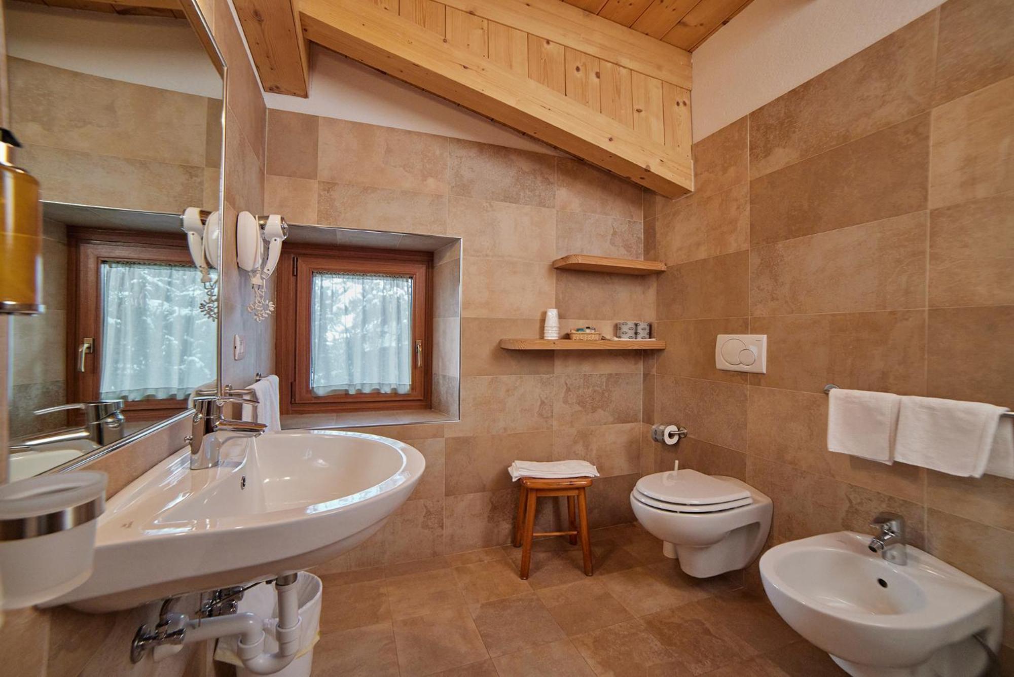 Hotel Vallechiara Bormio Eksteriør billede