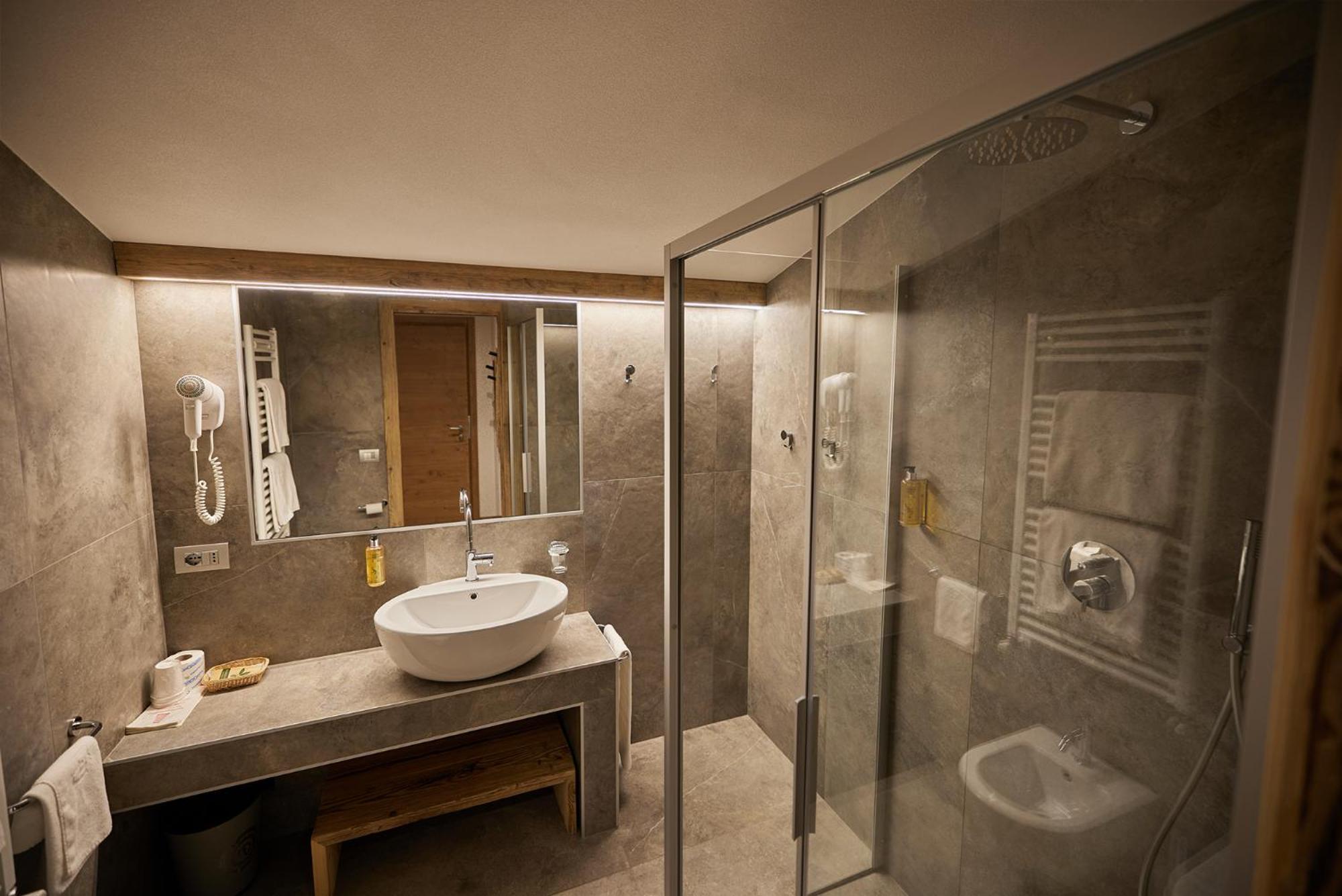 Hotel Vallechiara Bormio Eksteriør billede