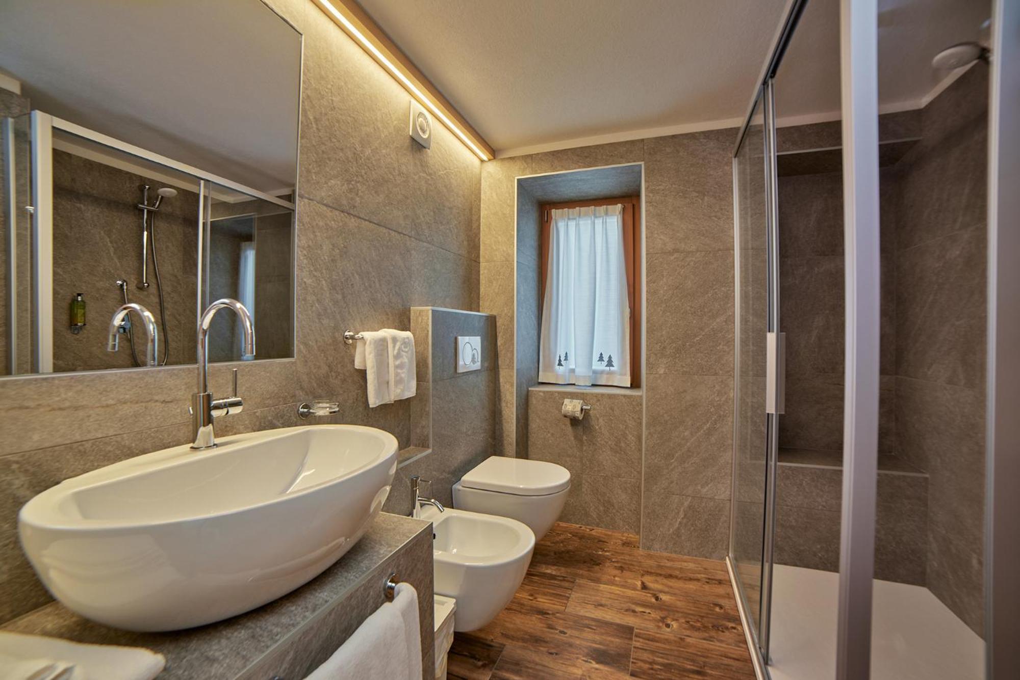 Hotel Vallechiara Bormio Eksteriør billede